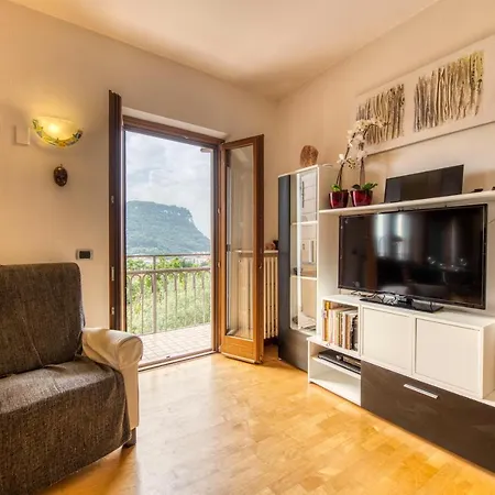 דירה Apartmentsgarda - Casa Raffaello *